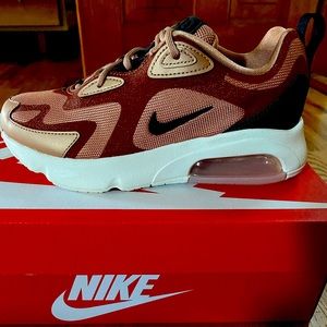 Nike Air Max 200